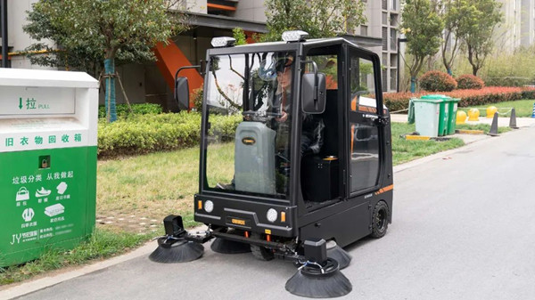 駕駛式掃地機(jī)可以哪里工作？效果高嘛？